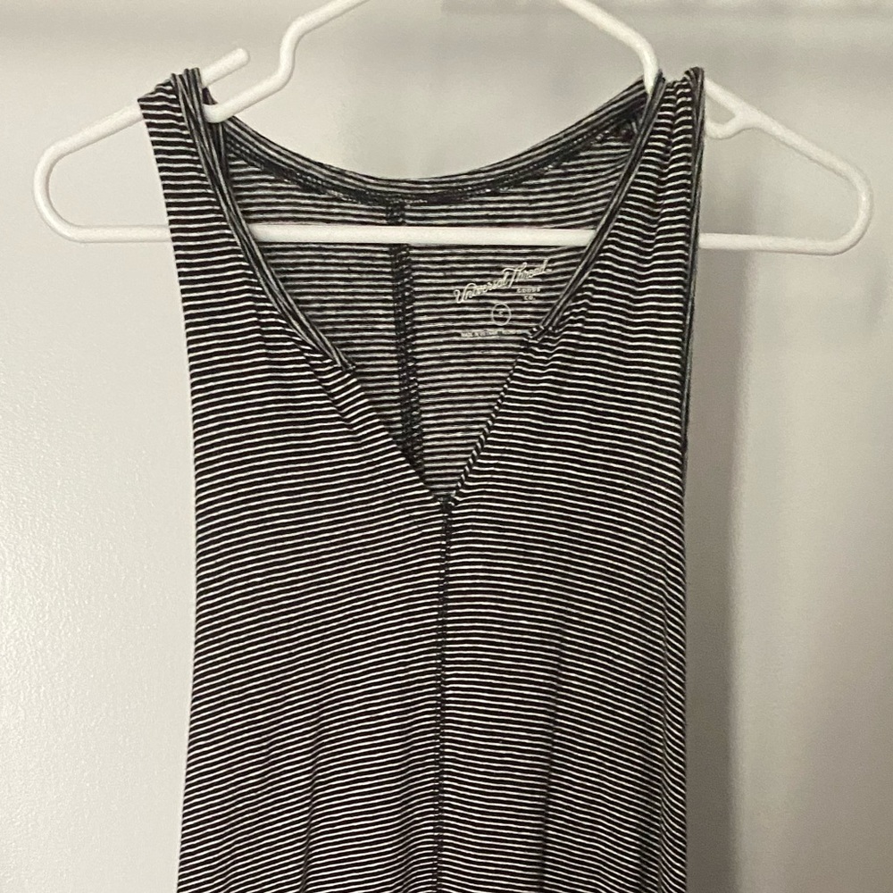 Universal Threads S dress